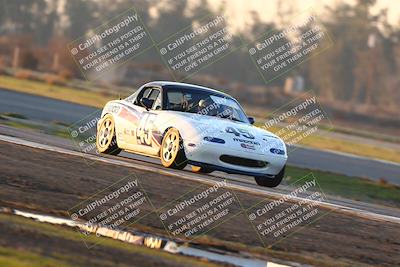 media/Jan-13-2024-CalClub SCCA (Sat) [[179f4822a7]]/Group 7/Sunset (Race)/